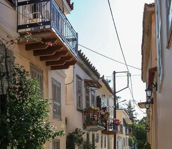 Дом отдыха Under The Clock Tower