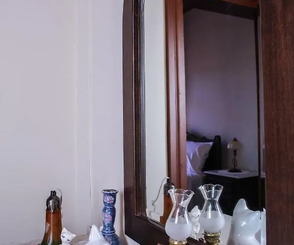 Дом отдыха Under The Clock Tower