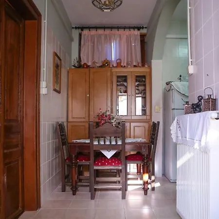 Holiday home Under The Clock Tower Nafplio