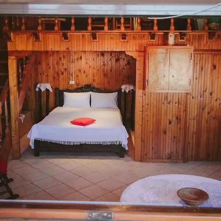 Holiday home Under The Clock Tower Nafplio