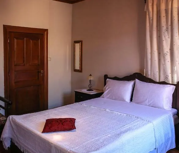 בית נופש Under The Clock Tower *